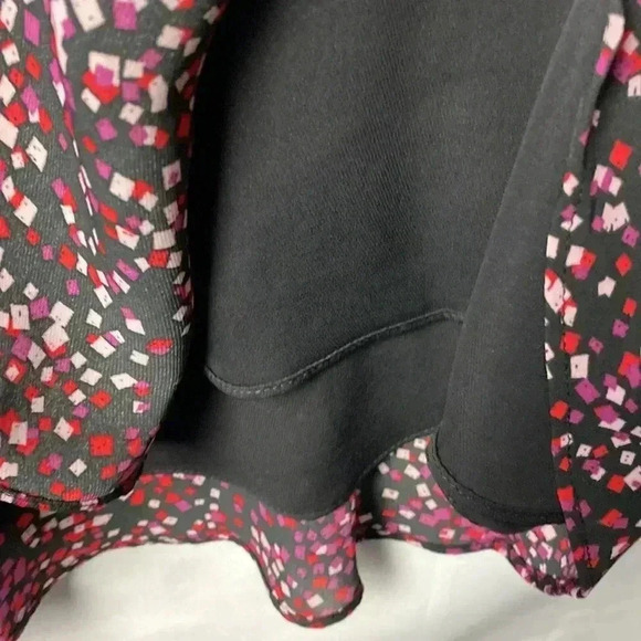 PARKER WOSIZE SMALL FLORAL DRESS RUFFLED SLEEVES BLACK W/ RED PURPLE GEO DESIGN - Picture 9 of 15